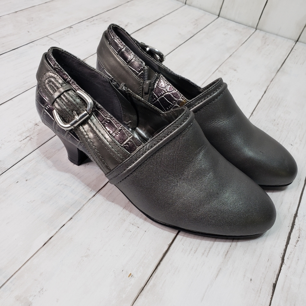 New! AJ Valenci Women's Pewter Leather Booties